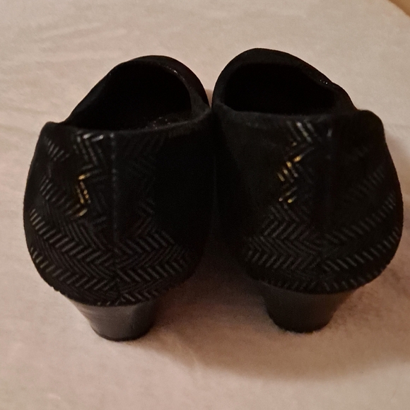 Trotters Lauren Patent Suede Mini Wedge Black 8W Tll0-00l - Picture 2 of 4